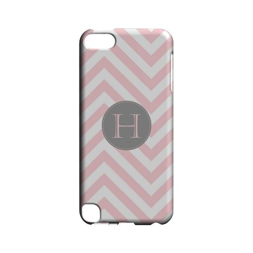 Gray Button H on Pale Pink Zig Zags - Geeks Designer Line Monogram Series Hard Case for Apple iPod Touch 5