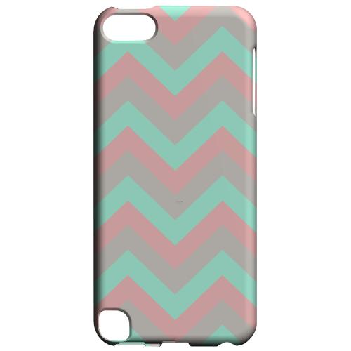 Geeks Designer Line (GDL) Slim Hard Case for Apple iPod Touch 5 - Green on Pink on Gray