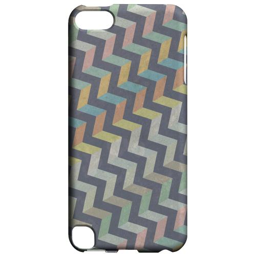 Geeks Designer Line (GDL) Slim Hard Case for Apple iPod Touch 5 - Grungy Pastel Steps Geeks Designer Line (GDL) Slim Hard Case for Apple iPod Touch 5 - Grungy Pastel Steps