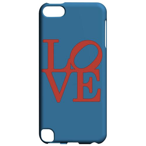 Geeks Designer Line (GDL) Slim Hard Case for Apple iPod Touch 5 - Red Love on Blue Geeks Designer Line (GDL) Slim Hard Case for Apple iPod Touch 5 - Red Love on Blue