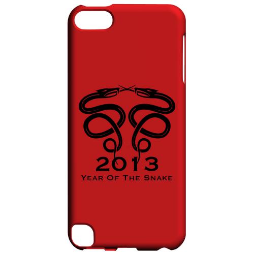 Geeks Designer Line (GDL) Slim Hard Case for Apple iPod Touch 5 - Dual Snake on Red Geeks Designer Line (GDL) Slim Hard Case for Apple iPod Touch 5 - Dual Snake on Red