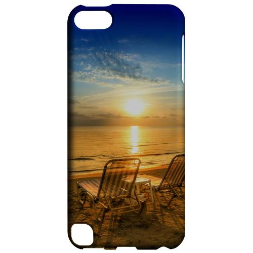 Geeks Designer Line (GDL) Slim Hard Case for Apple iPod Touch 5 - Beach Chair Sunrise