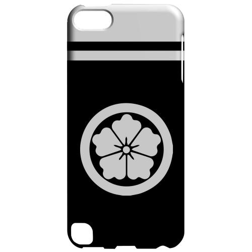 Geeks Designer Line (GDL) Slim Hard Case for Apple iPod Touch 5 - White Karahana Kamon w/ Stripe Geeks Designer Line (GDL) Slim Hard Case for Apple iPod Touch 5 - White Karahana Kamon w/ Stripe