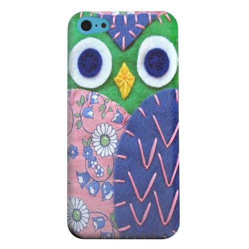 Geeks Designer Line (GDL) Apple iPhone 5C Matte Hard Back Cover - Green/ Blue Owl Geeks Designer Line (GDL) Apple iPhone 5C Matte Hard Back Cover - Green/ Blue Owl