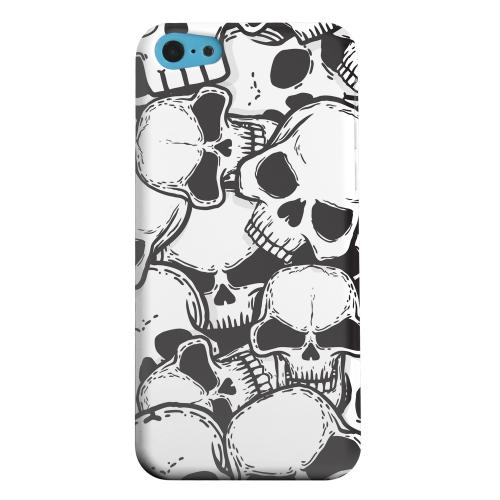Geeks Designer Line (GDL) Apple iPhone 5C Matte Hard Back Cover - Doom Skulls Geeks Designer Line (GDL) Apple iPhone 5C Matte Hard Back Cover - Doom Skulls