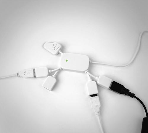 Kikkerland Universal USB Hub Dog (4 USB 2.0 High Speed Ports)